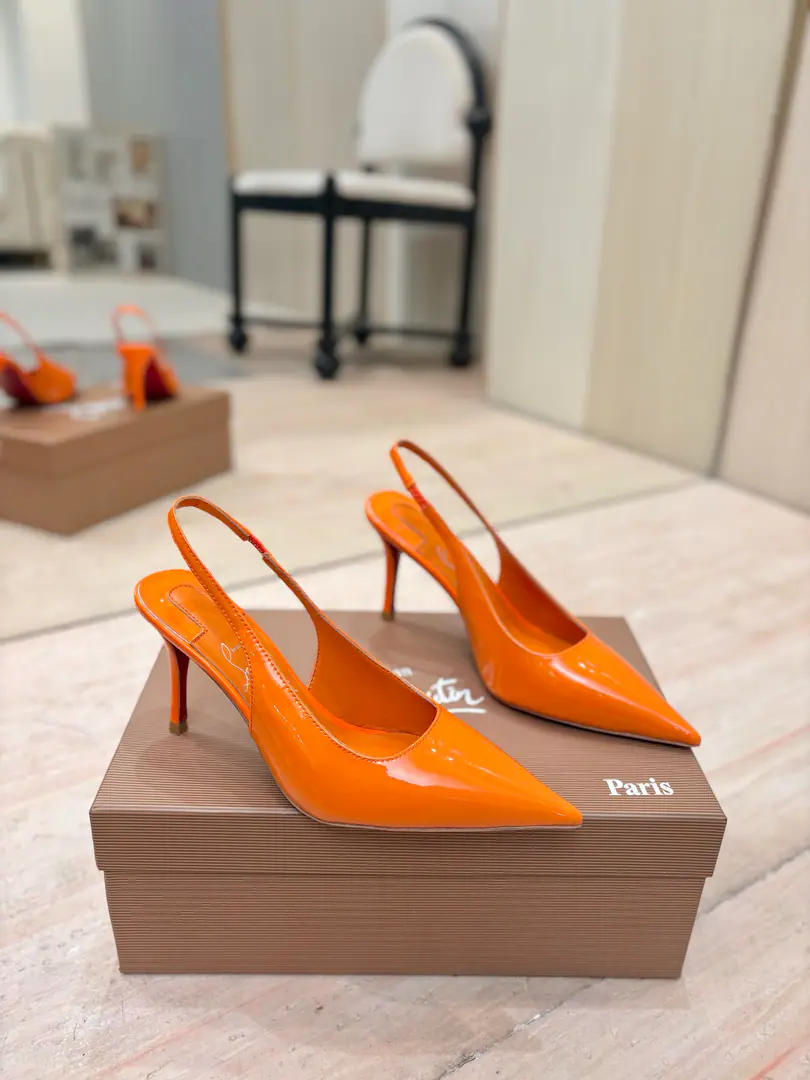 Plant price 𝐶ℎ𝑟𝑖𝑠𝑡𝑖𝑎𝑛 𝐿𝑜𝑢𝑏𝑜𝑢𝑡𝑖𝑛Red bottom heights and series.🍷🍷 The back empty sandals.（Classic.） The texture stubble is wearing the style of Baltha. It's a lot softer in the quality skin., You're a skinny man., Put on the length of the limara leg.～♪ The depths ♪, It's a good insight.! Walk, - Let's go.. Customized, ♪ The sculptor ♪ The bright face brings bright light.,. ♪ Shining the enchanted red bottom ♪, ♪ Write the fragrant romance ♪！ 【Material】 ✅Uchi.: In the sheep's skin. ✅Otsumi!: The original is really a big one. ✅Colours: 11Colour. Come to color the card. ✅Codes: 34-42 (34.40.41.42No re-election.） ✅He's tall.: 8.5cm