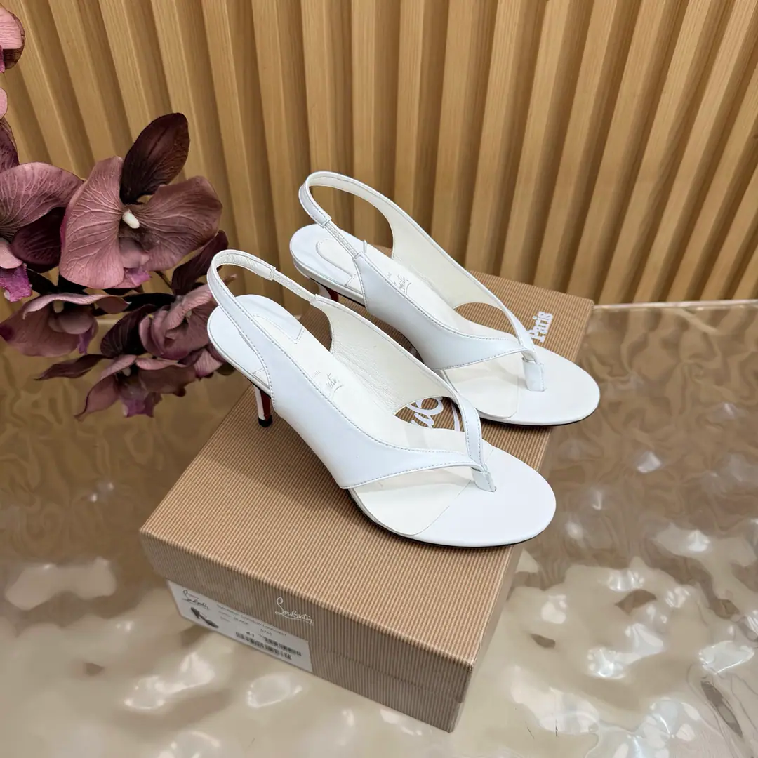 2026Spring and summer fashion show.💎High heels. CLThe red bottom forever.𝑦𝑦𝑑𝑠 𝐶ℎ𝑟𝑖𝑠𝑡𝑖𝑎𝑛 𝐿𝑜𝑢𝑏𝑜𝑢𝑡𝑖𝑛Red bottom heights. New red-dip ballet heels. There's nothing to say. It's a whole crazy thing.💋#A deadly temptation. Just tried it on the foot. Very well. Very well dressed. It's beautiful.#Red bottom shoes. - It's a very comfortable high heels. A woman's shoes must have a pair of red bottom shoes. Shoe.: Original cow skin/Goki! Uchi.: Lamb skin. He's tall.: 8cm Mail packages: CLFull original package 35-42（40-42Custom）