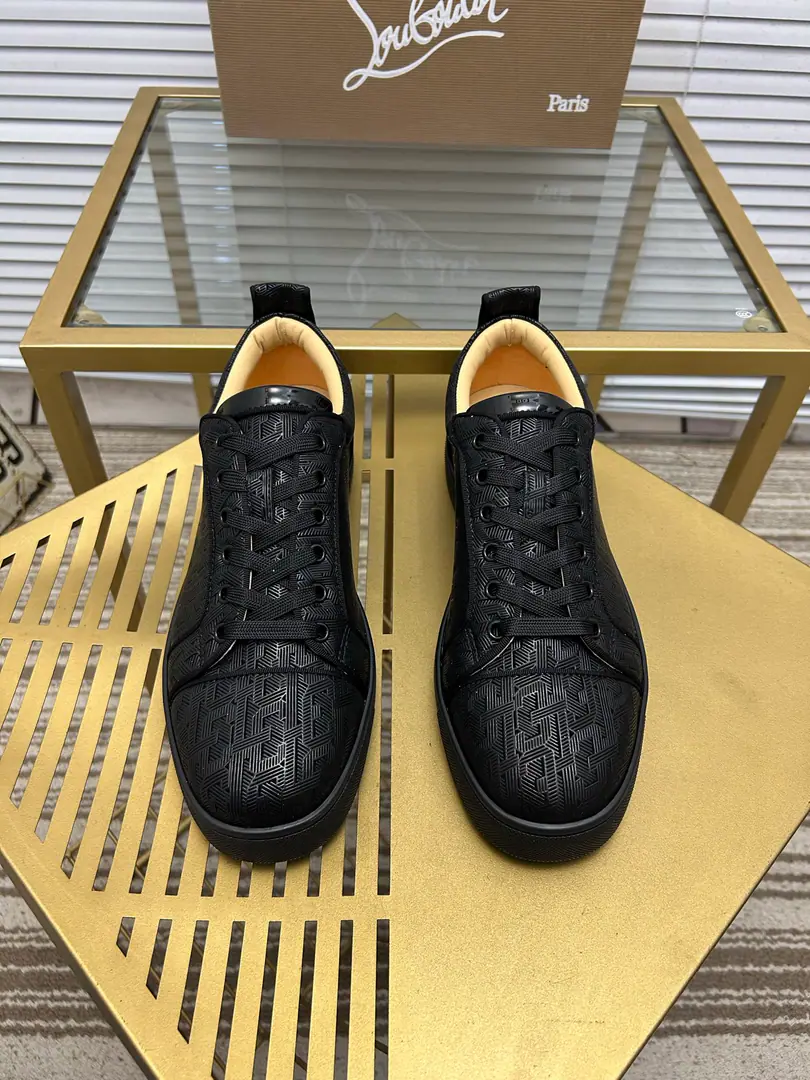 (Make a deal.)Get out of the factory.. christian louboutin（CLRed bottom shoes.）Counter Series, Couples' leisure shoes.📢 📢 📢 The exclusives are released.🎈🎈💪Active emulsion pad foot👻The finish line.[- You're so proud of yourself.]😝Women35-40#Men38#-46,Global supply😝 【Top】: The original import is really leather., Top-level originals in the leather, Original OpentpuOtsumi!, Original1:1Details, Original shoes,