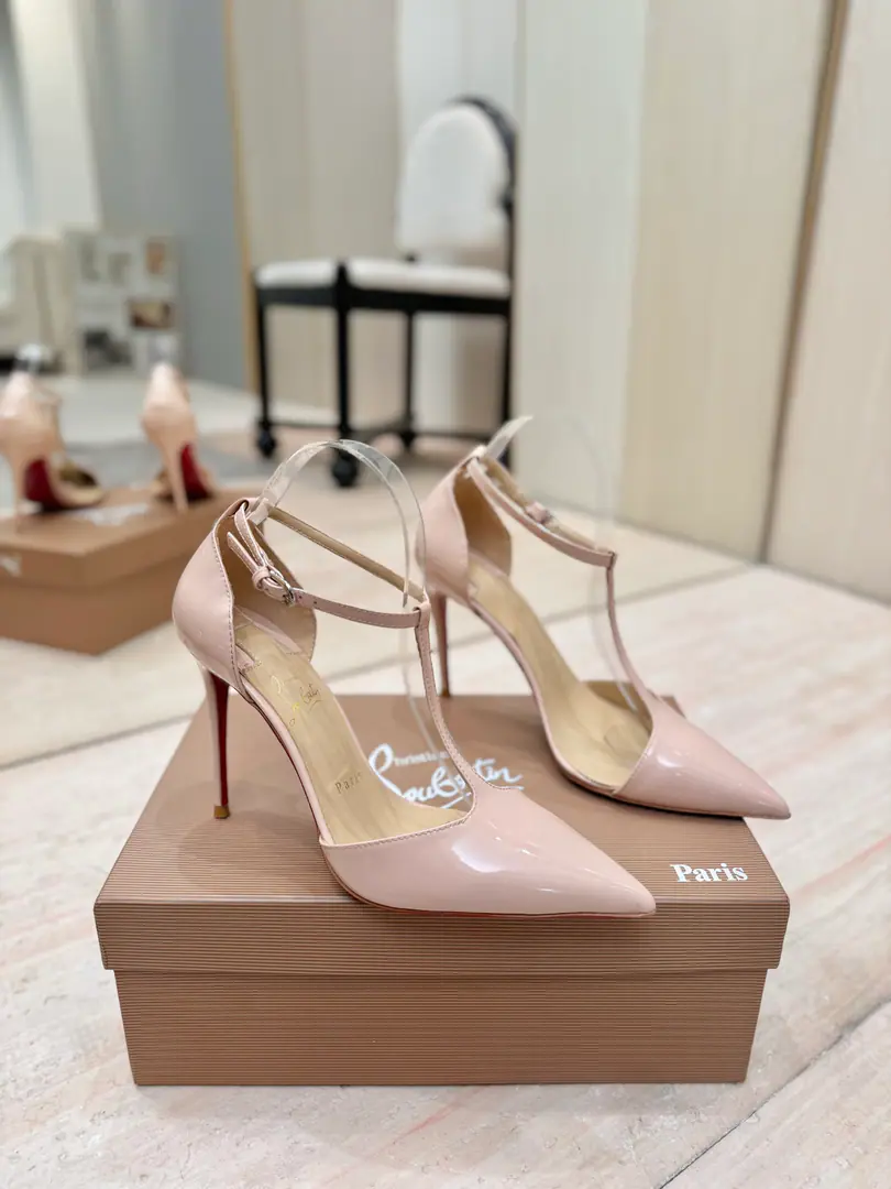 Plant price 𝐶ℎ𝑟𝑖𝑠𝑡𝑖𝑎𝑛 𝐿𝑜𝑢𝑏𝑜𝑢𝑡𝑖𝑛Red bottom heights and series.🍷🍷 (Classic.） The texture stubble is wearing the style of Baltha. It's a lot softer in the quality skin., You're a skinny man., Put on the length of the limara leg.～♪ The depths ♪, It's a good insight.! Walk, - Let's go.. Customized, ♪ The sculptor ♪ The bright face brings bright light.,. ♪ Shining the enchanted red bottom ♪, ♪ Write the fragrant romance ♪！ 【Material】 ✅Uchi.: In the sheep's skin. ✅Otsumi!: The original is really a big one. ✅Colours: 6 Colour. Come to color the card. ✅Codes: 34-42 (34.40.41.42No re-election.） ✅He's tall.: 10.5cm