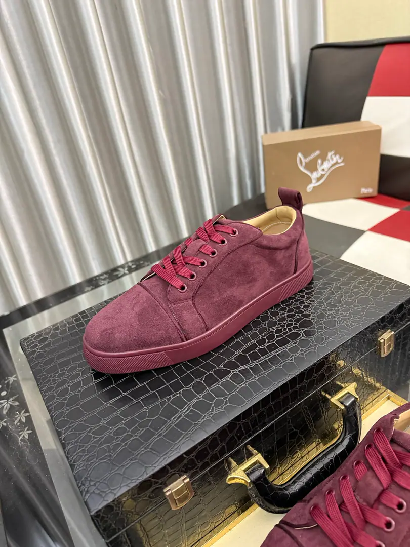 Get out of the factory.⌚️⌚️christian louboutin（CLRed bottom shoes.）Counter Series, Leisureboard shoes📢 📢 📢 The exclusives are released.🎈🎈💪Active emulsion pad foot👻The finish line.[- You're so proud of yourself.]😝The original import is really leather., Top-level originals in the leather, Original OpentpuOtsumi!, Original1:1Details, Original shoes,, Codes: 38-44