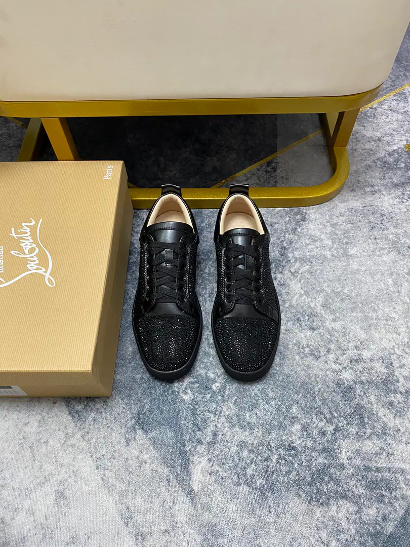 Get out of the factory.. christian louboutin（CLRed bottom shoes.）The cabinet's hot-drill series., Couples' leisure shoes.📢 📢 📢 The exclusives are released.🎈🎈💪Active emulsion pad foot👻The finish line.[- You're so proud of yourself.]😝Women35-40#Men38#-46,Global supply😝 【Top】: The original imported cow-shoes., Top-level originals in the leather, Original OpentpuOtsumi!, Original1:1Details, Original shoes,, A lot of spot supplies.