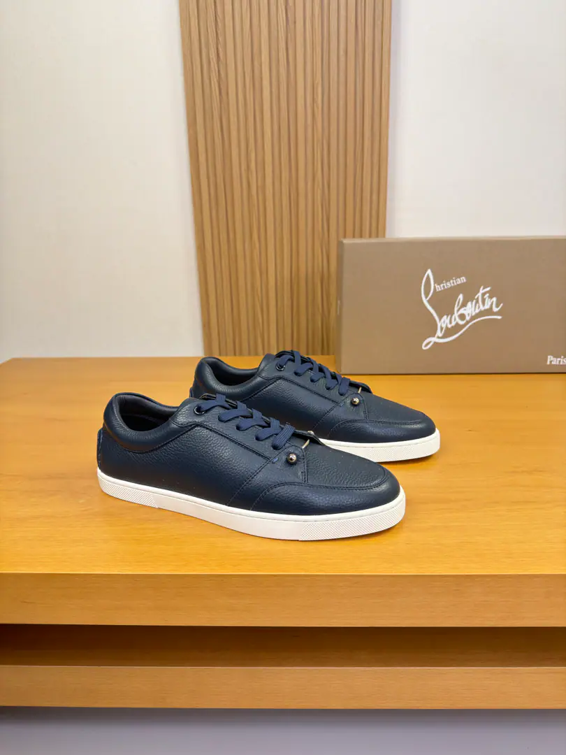《Christian Louboutin》CLChristy. High-end quality Original List·Leisure sports shoes Shoe.: Original🔝Skin of a stale calf., Back with the manual stitching of Mark's line., Brand Metal Button Decoration Uchi.: Water-tied cow skin. Otsumi!: It's so light.TPR·Rubber. Double-coloured base Super-high-quality control.·- I'm doing a little work.: Highlight(High-end·- How expensive.·Slot) Size: 39-44（38, 45, 46, Make a reservation.)·01462