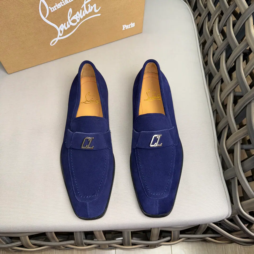 Christia*.Loubouti*🆑High-end man business leather shoes.｜Classic red shoes.｜Original import of head-level cattle skin｜Marked nail decoration｜In the skin of the watered cow.｜Italian imports of red cow skins｜High-end luxury｜It's a perfect interpretation of fashion., Sunshine., It's a style., It's for every occasion. Size: 39-44（38.45.46Do it.）
