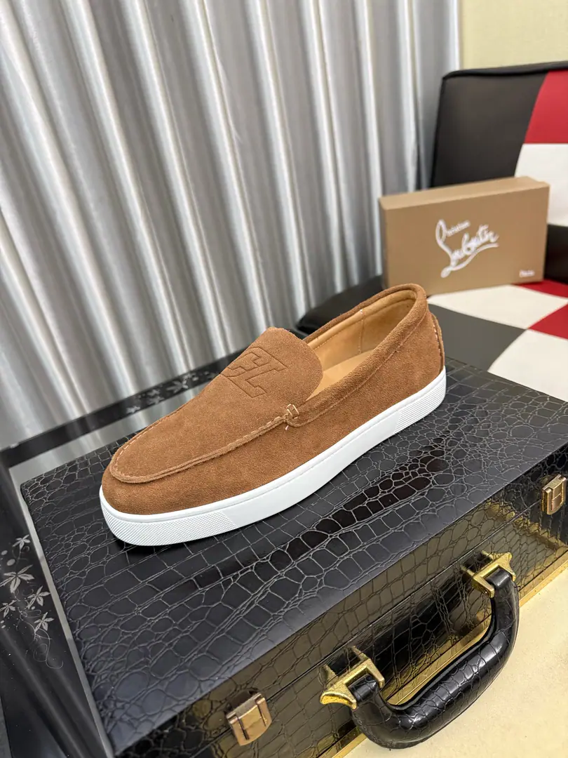 Get out of the factory.⌚️⌚️christian louboutin（CLRed bottom shoes.）Counter Series, Leisureboard shoes📢 📢 📢 The exclusives are released.🎈🎈💪Active emulsion pad foot👻The finish line.[- You're so proud of yourself.]😝The original import is really leather., Top-level originals in the leather, Original OpentpuOtsumi!, Original1:1Details, Original shoes,, Codes: 38-44