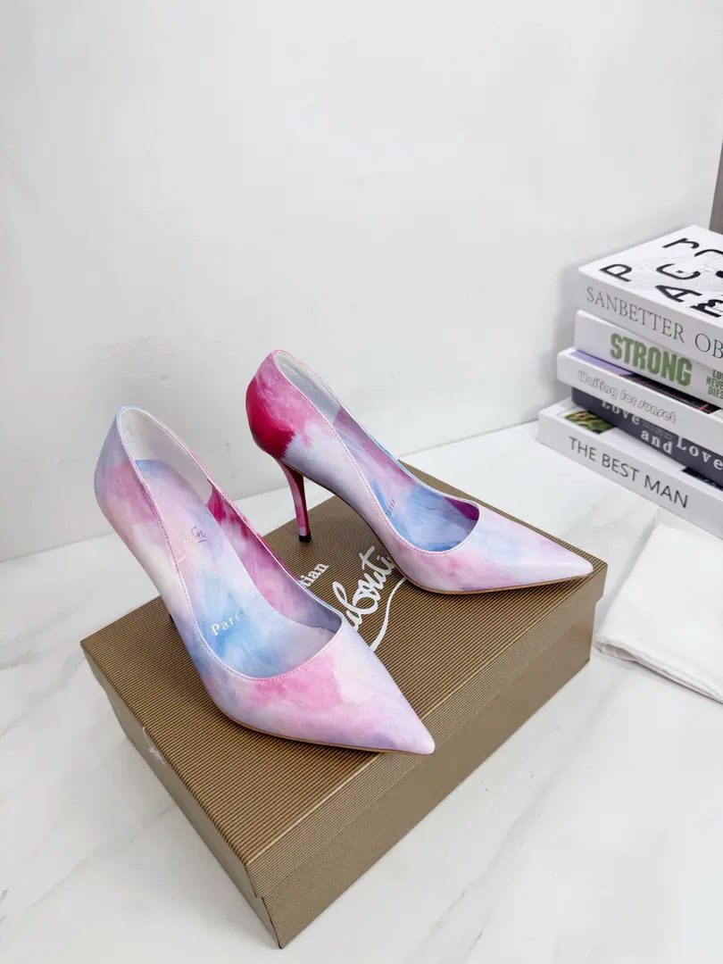 Get out of the factory. ChristianLouboutin/Lupertin. CLRed bottom shoes. The Spring and Summer series is on the show., I'm not sure I'm gonna be able to do that., ♪ To rejuvenate the city ♪. A silver interlock and a fine ankle-diped glass on a fine fashion.💎. 1⃣️Fabulous.: Imported super-fibre 2⃣️Uchi.: Imported a parchment. Super soft and delicate. 3⃣️Otsumi!: Import the original Italian original colored leather He's tall.10.5 4⃣️Codes: 35One.39(40.41.42.Custom)