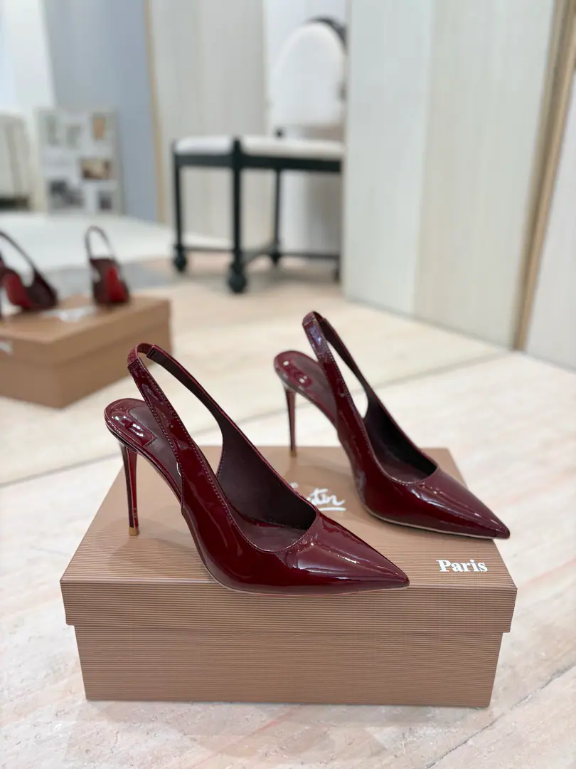 Plant price 𝐶ℎ𝑟𝑖𝑠𝑡𝑖𝑎𝑛 𝐿𝑜𝑢𝑏𝑜𝑢𝑡𝑖𝑛Red bottom heights and series.🍷🍷 The back empty sandals.（Classic.） The texture stubble is wearing the style of Baltha. It's a lot softer in the quality skin., You're a skinny man., Put on the length of the limara leg.～♪ The depths ♪, It's a good insight.! Walk, - Let's go.. Customized, ♪ The sculptor ♪ The bright face brings bright light.,. ♪ Shining the enchanted red bottom ♪, ♪ Write the fragrant romance ♪！ 【Material】 ✅Uchi.: In the sheep's skin. ✅Otsumi!: The original is really a big one. ✅Colours: 11Colour. Come to color the card. ✅Codes: 34-42 (34.40.41.42No re-election.） ✅He's tall.: 10.5cm