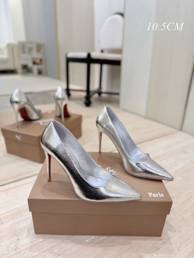 Plant price 𝐶ℎ𝑟𝑖𝑠𝑡𝑖𝑎𝑛 𝐿𝑜𝑢𝑏𝑜𝑢𝑡𝑖𝑛Red bottom heights and series.🍷🍷 Single shoes.（Classic.） The texture stubble is wearing the style of Baltha. It's a lot softer in the quality skin., You're a skinny man., Put on the length of the limara leg.～♪ The depths ♪, It's a good insight.! Walk, - Let's go.. Customized, ♪ The sculptor ♪ ♪ Shining the enchanted red bottom ♪, ♪ Write the fragrant romance ♪！ 【Material】 ✅Uchi.: In the sheep's skin. ✅Otsumi!: The original is really a big one. ✅Colours: 19Colour. Come to color the card. ✅Codes: 34-42 (34.40.41.42No re-election.） ✅He's tall.: 10.5cm ✅It's a flat level., 6.5-8.5cm