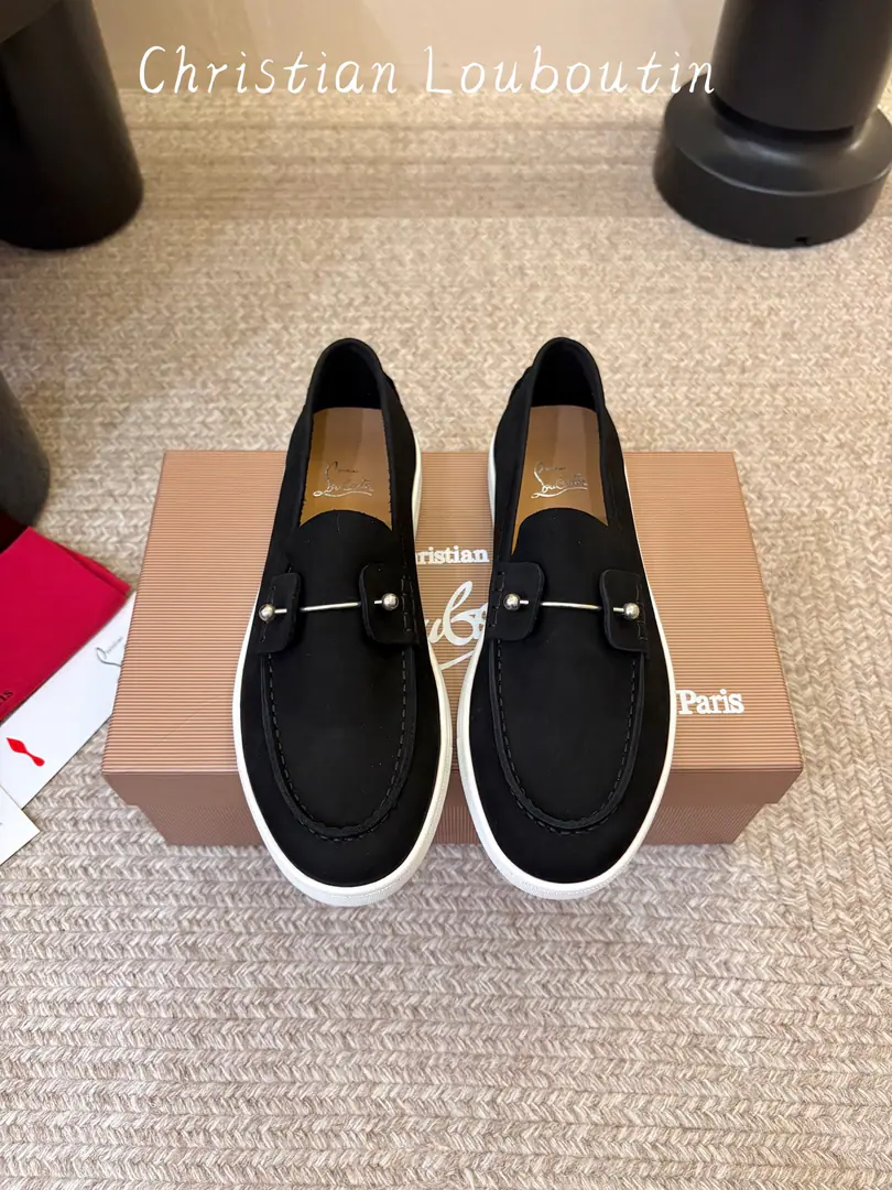 Men➕10 christian louboutin·CL Red bottom shoes.·2026New·LeFlell Shoes. ⭐️Classic. A pair of skins with a sexy red bottom., Jane is lazy and has a high-profile mood. The shoe is a perfect wrap for the arch., Soft. Skins are so nice., I'm not tired of shopping all day. It's not like you're wearing jeans or a suit., It's all about raising the overall profile.—So comfort and grace can really coexist. The shoes are skinned with cattle. Couple money.35-45
