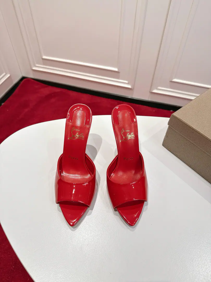🆑 Full Web Top Level Original Box Christian Louboutin | 2025s𝐒Original Open1:1RestoreCL The pointy fish mouths and slippers. ❤︎ Material: Importing cow skin ❤︎ Uchi.: In the pellets of the sheep. ❤︎ Otsumi!: OriginalAR1That's a big top. ❤︎ Size: 34-43「34.40.41.42.43Make a no-refund order.」 ︎︎❤︎ Color: Four colors. ❤︎ He's tall.: NYO10.0cm ❤︎ Packaging: Top-level original box, Buffet, Card, Handbag. Tiny
