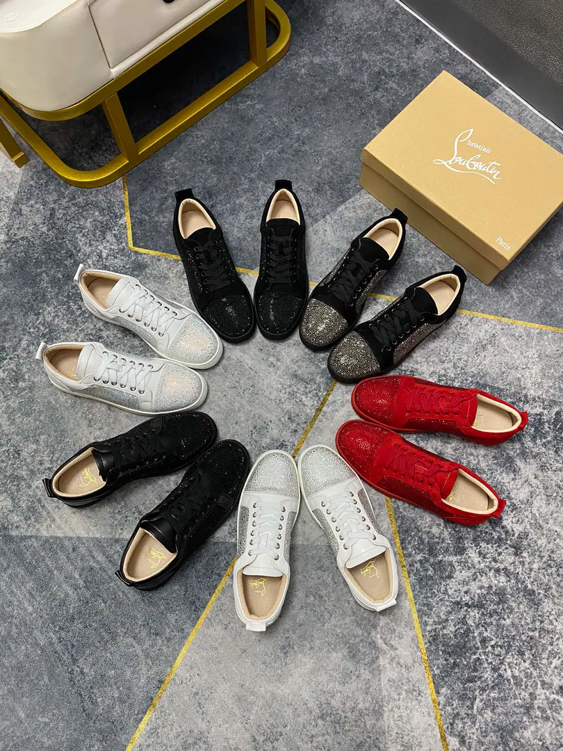 Get out of the factory.. christian louboutin（CLRed bottom shoes.）The cabinet's hot-drill series., Couples' leisure shoes.📢 📢 📢 The exclusives are released.🎈🎈💪Active emulsion pad foot👻The finish line.[- You're so proud of yourself.]😝Women35-40#Men38#-46,Global supply😝 【Top】: The original imported cow-shoes., Top-level originals in the leather, Original OpentpuOtsumi!, Original1:1Details, Original shoes,, A lot of spot supplies.