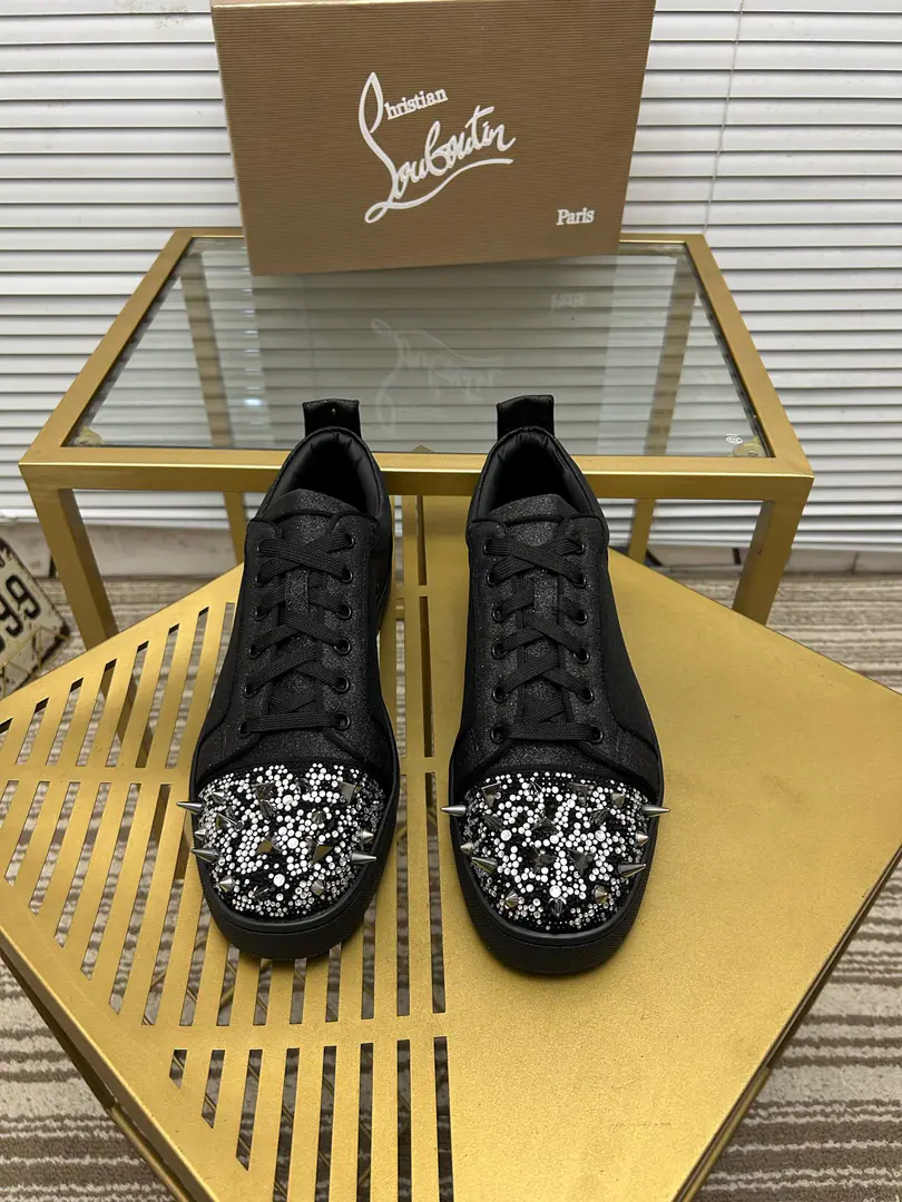 (Make a deal.)Get out of the factory.. christian louboutin（CLRed bottom shoes.）Counter Series, Couples' leisure shoes.📢 📢 📢 The exclusives are released.🎈🎈💪Active emulsion pad foot👻The finish line.[- You're so proud of yourself.]😝Women35-40#Men38#-46,Global supply😝 【Top】: The original import is really leather., Top-level originals in the leather, Original OpentpuOtsumi!, Original1:1Details, Original shoes,