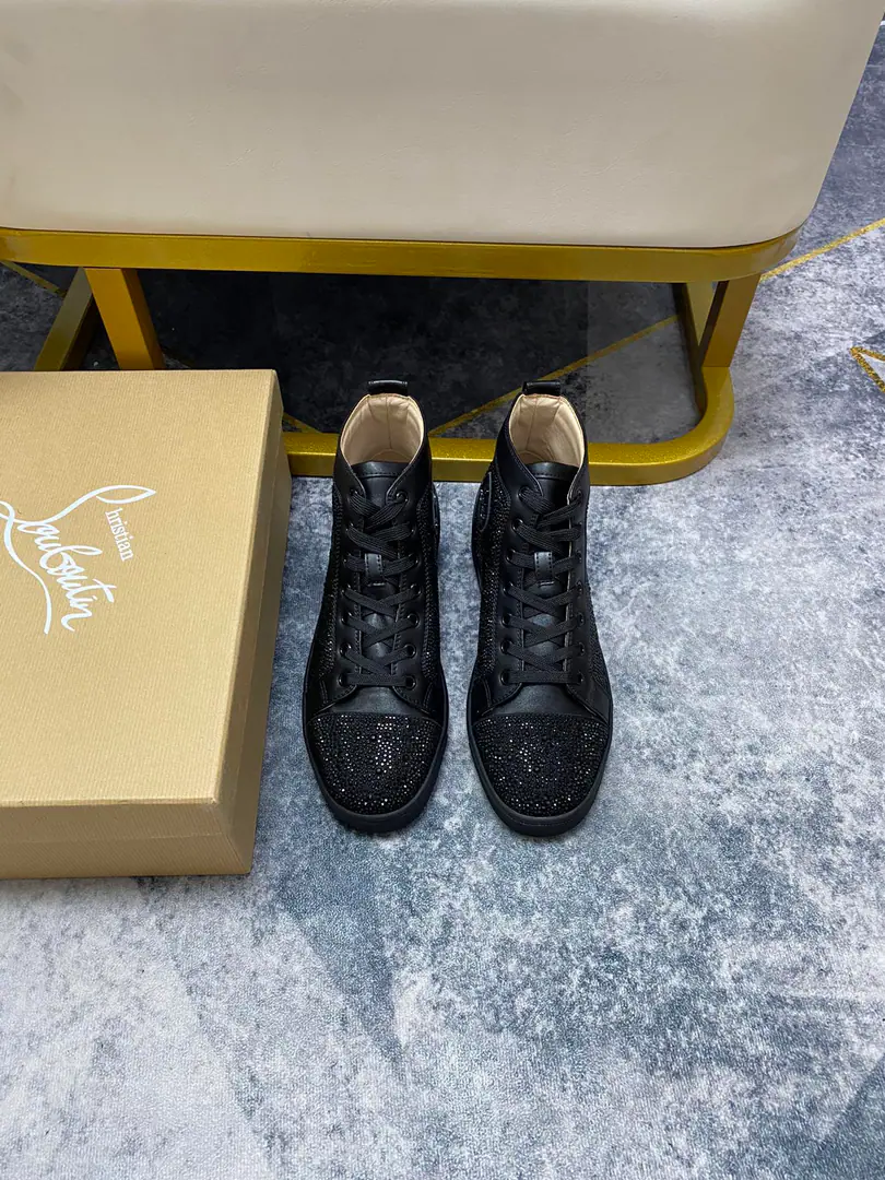 Get out of the factory.. christian louboutin（CLRed bottom shoes.）The cabinet's a nail-cracker series., Couples' leisure shoes.📢 📢 📢 The exclusives are released.🎈🎈💪Active emulsion pad foot👻The finish line.[- You're so proud of yourself.]😝Women35-40#Men38#-46,Global supply😝 【Top】: The original imported cow-shoes., Top-level originals in the leather, Original OpentpuOtsumi!, Original1:1Details, Original shoes,, A lot of spot supplies.