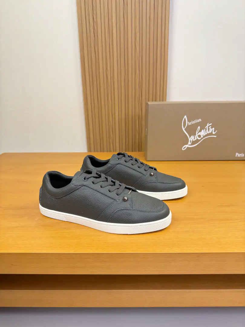 《Christian Louboutin》CLChristy. High-end quality Original List·Leisure sports shoes Shoe.: Original🔝Skin of a stale calf., Back with the manual stitching of Mark's line., Brand Metal Button Decoration Uchi.: Water-tied cow skin. Otsumi!: It's so light.TPR·Rubber. Double-coloured base Super-high-quality control.·- I'm doing a little work.: Highlight(High-end·- How expensive.·Slot) Size: 39-44（38, 45, 46, Make a reservation.)·01462