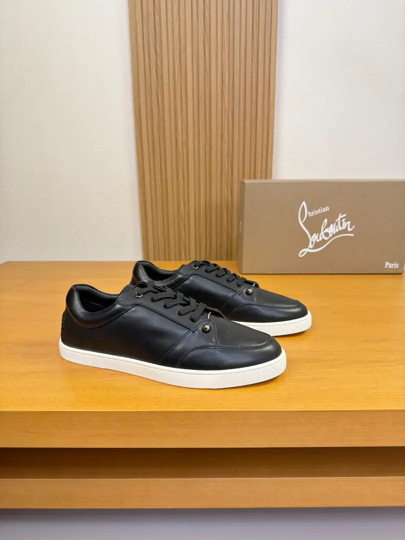 《Christian Louboutin》CLChristy. High-end quality Original List·Leisure sports shoes Shoe.: Original🔝Napa Skin., Back with the manual stitching of Mark's line., Brand Metal Button Decoration Uchi.: Water-tied cow skin. Otsumi!: It's so light.TPR·Rubber. Double-coloured base Super-high-quality control.·- I'm doing a little work.: Highlight(High-end·- How expensive.·Slot) Size: 39-44（38, 45, 46, Make a reservation.)·01462