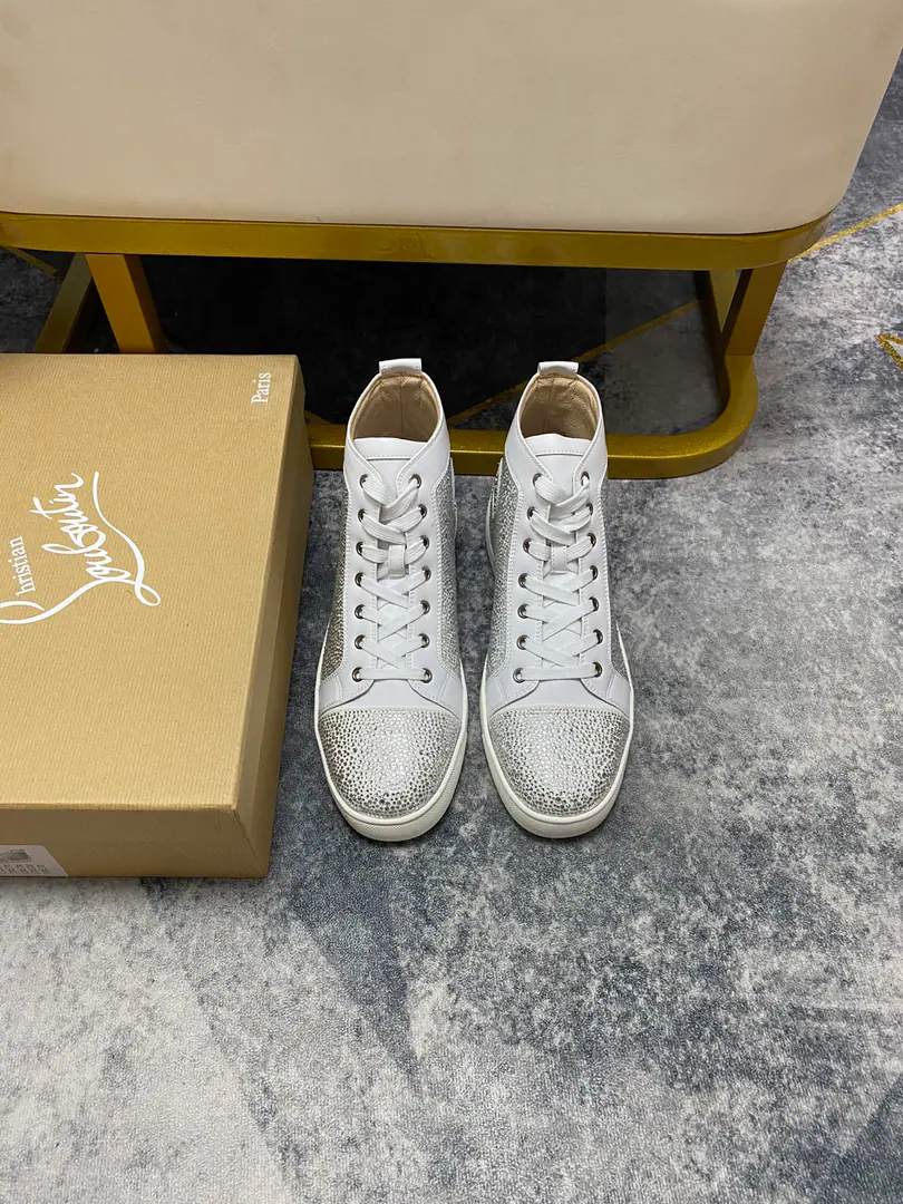 Get out of the factory.. christian louboutin（CLRed bottom shoes.）The cabinet's a nail-cracker series., Couples' leisure shoes.📢 📢 📢 The exclusives are released.🎈🎈💪Active emulsion pad foot👻The finish line.[- You're so proud of yourself.]😝Women35-40#Men38#-46,Global supply😝 【Top】: The original imported cow-shoes., Top-level originals in the leather, Original OpentpuOtsumi!, Original1:1Details, Original shoes,, A lot of spot supplies.