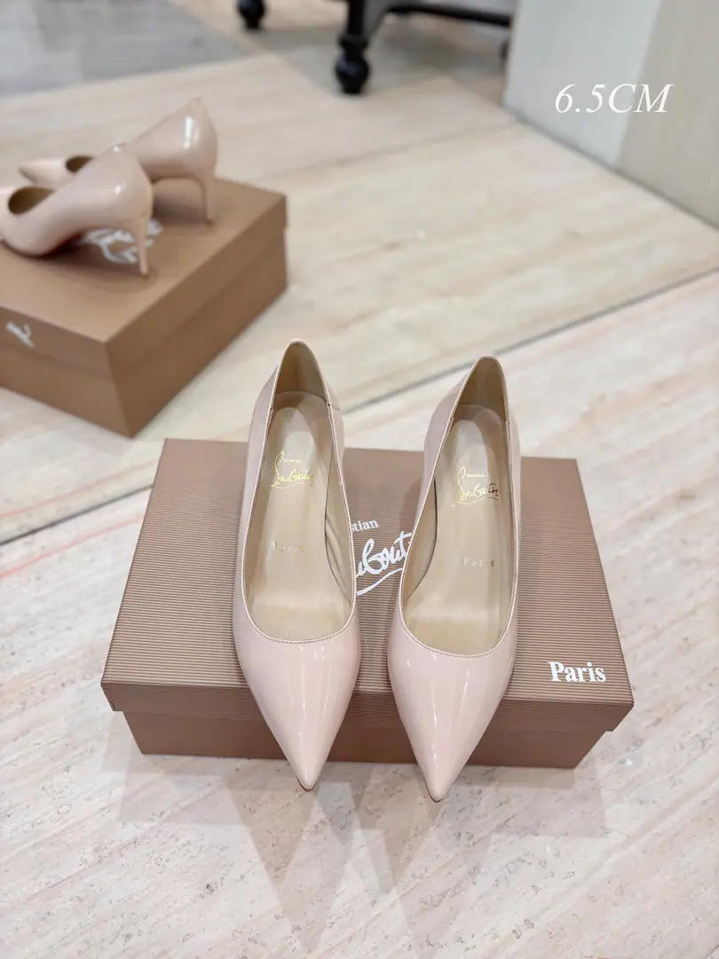 Plant price 𝐶ℎ𝑟𝑖𝑠𝑡𝑖𝑎𝑛 𝐿𝑜𝑢𝑏𝑜𝑢𝑡𝑖𝑛Red bottom heights and series.🍷🍷 Painted skin. Single shoes.（Classic.） The texture stubble is wearing the style of Baltha. It's a lot softer in the quality skin., You're a skinny man., Put on the length of the limara leg.～♪ The depths ♪, It's a good insight.! Walk, - Let's go.. Customized, ♪ The sculptor ♪ The bright face brings bright light.,. ♪ Shining the enchanted red bottom ♪, ♪ Write the fragrant romance ♪！ 【Material】 ✅Uchi.: In the sheep's skin. ✅Otsumi!: The original is really a big one. ✅Colours: 11Colour. Come to color the card. ✅Codes: 34-42 (34.40.41.42No re-election.） ✅He's tall.: 6.5cm