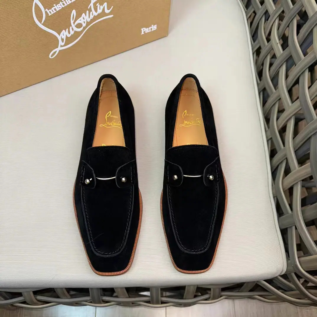 Christia*.Loubouti*🆑High-end man business leather shoes.｜Classic red shoes.｜Original import of head-level cattle skin｜Marked nail decoration｜In the skin of the watered cow.｜Italian imports of red cow skins｜High-end luxury｜It's a perfect interpretation of fashion., Sunshine., It's a style., It's for every occasion. Size: 39-44（38.45.46Do it.）