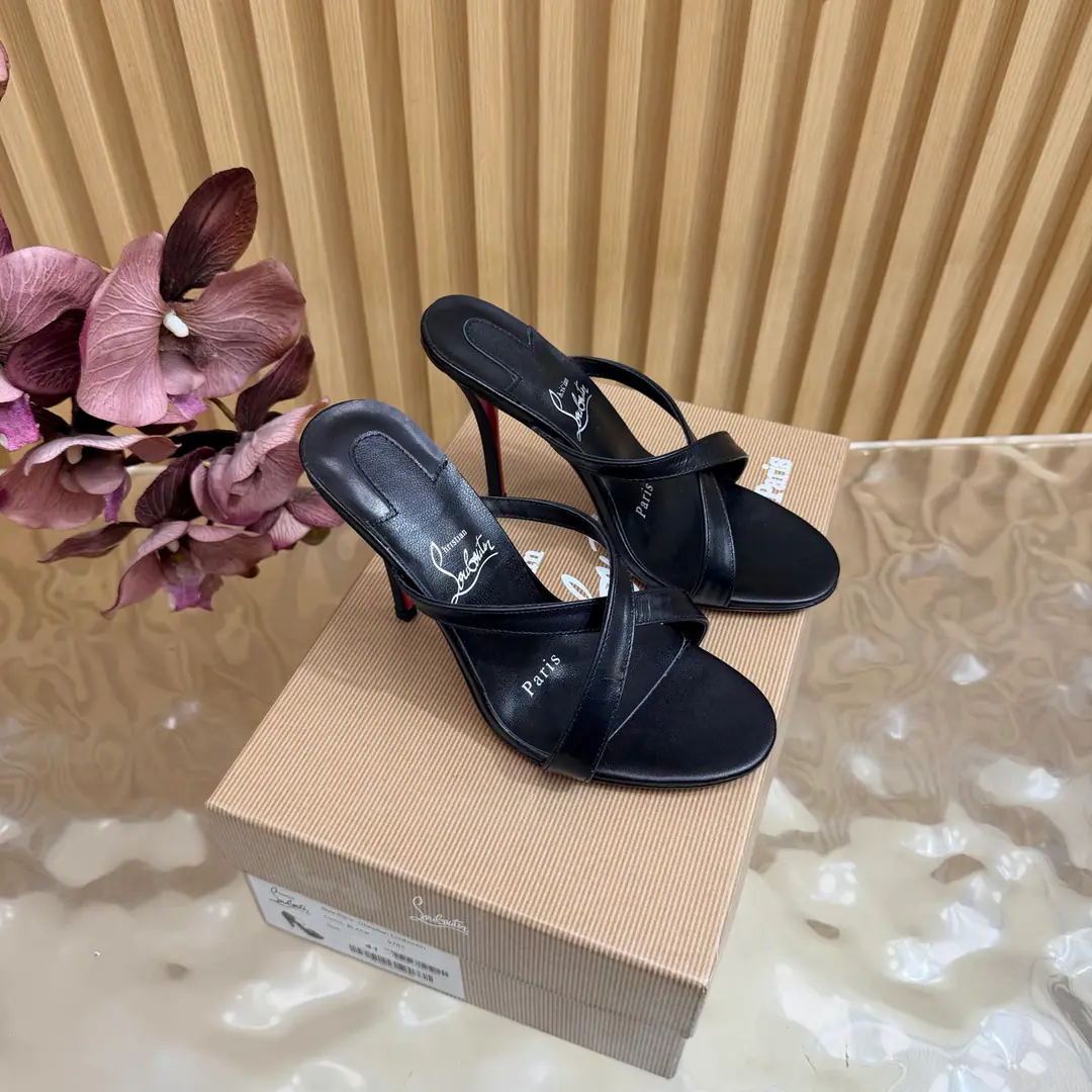 2026Spring and summer fashion show.💎High heels. CLThe red bottom forever.𝑦𝑦𝑑𝑠 𝐶ℎ𝑟𝑖𝑠𝑡𝑖𝑎𝑛 𝐿𝑜𝑢𝑏𝑜𝑢𝑡𝑖𝑛Red bottom heights. New red-dip ballet heels. There's nothing to say. It's a whole crazy thing.💋#A deadly temptation. Just tried it on the foot. Very well. Very well dressed. It's beautiful.#Red bottom shoes. - It's a very comfortable high heels. A woman's shoes must have a pair of red bottom shoes. Shoe.: Original cow skin Uchi.: Lamb skin. He's tall.: 10cm Mail packages: CLFull original package 35-42（40-42Custom）