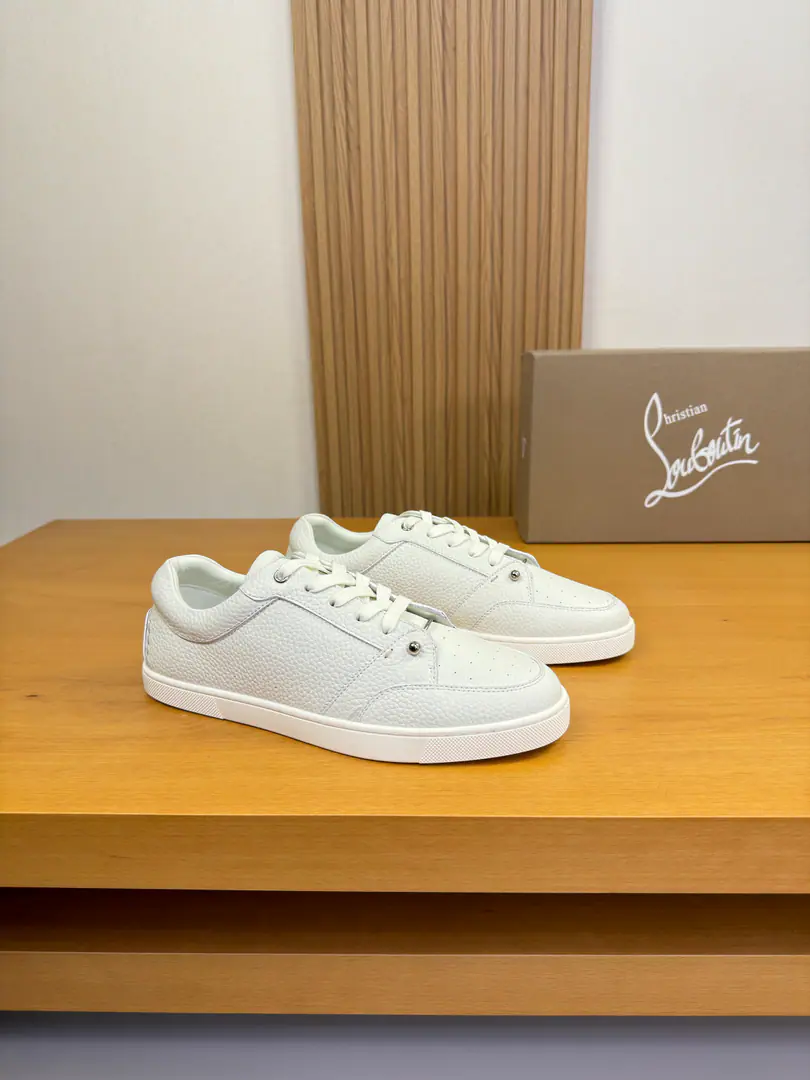 《Christian Louboutin》CLChristy. High-end quality Original List·Leisure sports shoes Shoe.: Original🔝Skin of a stale calf., Back with the manual stitching of Mark's line., Brand Metal Button Decoration Uchi.: Water-tied cow skin. Otsumi!: It's so light.TPR·Rubber. Double-coloured base Super-high-quality control.·- I'm doing a little work.: Highlight(High-end·- How expensive.·Slot) Size: 39-44（38, 45, 46, Make a reservation.)·01462