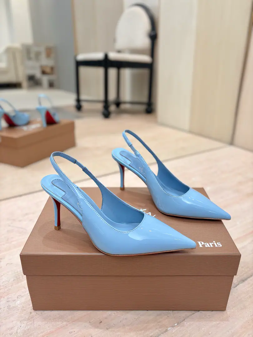 Plant price 𝐶ℎ𝑟𝑖𝑠𝑡𝑖𝑎𝑛 𝐿𝑜𝑢𝑏𝑜𝑢𝑡𝑖𝑛Red bottom heights and series.🍷🍷 The back empty sandals.（Classic.） The texture stubble is wearing the style of Baltha. It's a lot softer in the quality skin., You're a skinny man., Put on the length of the limara leg.～♪ The depths ♪, It's a good insight.! Walk, - Let's go.. Customized, ♪ The sculptor ♪ The bright face brings bright light.,. ♪ Shining the enchanted red bottom ♪, ♪ Write the fragrant romance ♪！ 【Material】 ✅Uchi.: In the sheep's skin. ✅Otsumi!: The original is really a big one. ✅Colours: 11Colour. Come to color the card. ✅Codes: 34-42 (34.40.41.42No re-election.） ✅He's tall.: 8.5cm
