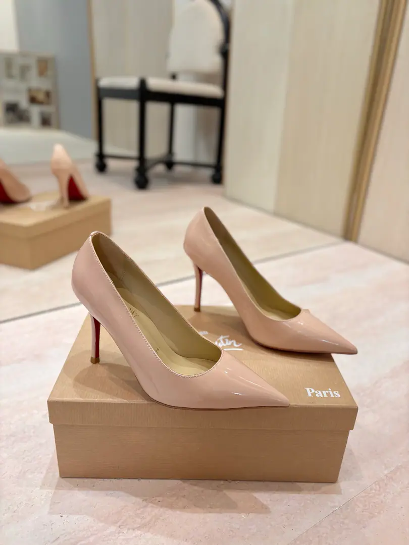 Plant price 𝐶ℎ𝑟𝑖𝑠𝑡𝑖𝑎𝑛 𝐿𝑜𝑢𝑏𝑜𝑢𝑡𝑖𝑛Red bottom heights and series.🍷🍷 Painted skin. Single shoes.（Classic.） The texture stubble is wearing the style of Baltha. It's a lot softer in the quality skin., You're a skinny man., Put on the length of the limara leg.～♪ The depths ♪, It's a good insight.! Walk, - Let's go.. Customized, ♪ The sculptor ♪ The bright face brings bright light.,. ♪ Shining the enchanted red bottom ♪, ♪ Write the fragrant romance ♪！ 【Material】 ✅Uchi.: In the sheep's skin. ✅Otsumi!: The original is really a big one. ✅Colours: Come to color the card. ✅Codes: 34-42 (34.40.41.42No re-election.） ✅He's tall.: 10.5cm