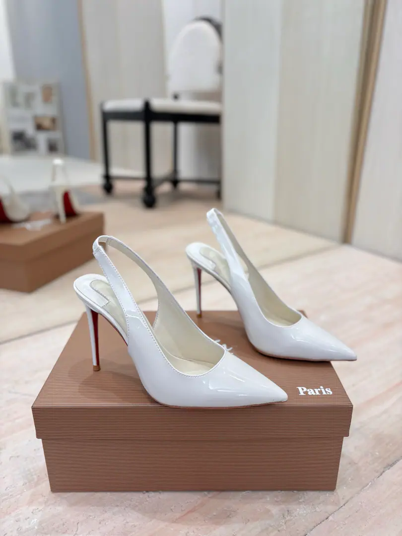 Plant price 𝐶ℎ𝑟𝑖𝑠𝑡𝑖𝑎𝑛 𝐿𝑜𝑢𝑏𝑜𝑢𝑡𝑖𝑛Red bottom heights and series.🍷🍷 The back empty sandals.（Classic.） The texture stubble is wearing the style of Baltha. It's a lot softer in the quality skin., You're a skinny man., Put on the length of the limara leg.～♪ The depths ♪, It's a good insight.! Walk, - Let's go.. Customized, ♪ The sculptor ♪ The bright face brings bright light.,. ♪ Shining the enchanted red bottom ♪, ♪ Write the fragrant romance ♪！ 【Material】 ✅Uchi.: In the sheep's skin. ✅Otsumi!: The original is really a big one. ✅Colours: 11Colour. Come to color the card. ✅Codes: 34-42 (34.40.41.42No re-election.） ✅He's tall.: 10.5cm