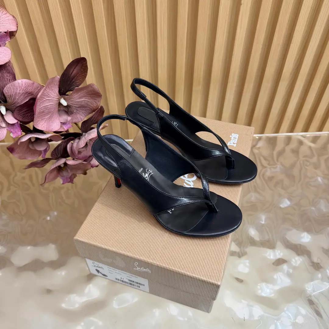 2026Spring and summer fashion show.💎High heels. CLThe red bottom forever.𝑦𝑦𝑑𝑠 𝐶ℎ𝑟𝑖𝑠𝑡𝑖𝑎𝑛 𝐿𝑜𝑢𝑏𝑜𝑢𝑡𝑖𝑛Red bottom heights. New red-dip ballet heels. There's nothing to say. It's a whole crazy thing.💋#A deadly temptation. Just tried it on the foot. Very well. Very well dressed. It's beautiful.#Red bottom shoes. - It's a very comfortable high heels. A woman's shoes must have a pair of red bottom shoes. Shoe.: Original cow skin/Goki! Uchi.: Lamb skin. He's tall.: 8cm Mail packages: CLFull original package 35-42（40-42Custom）