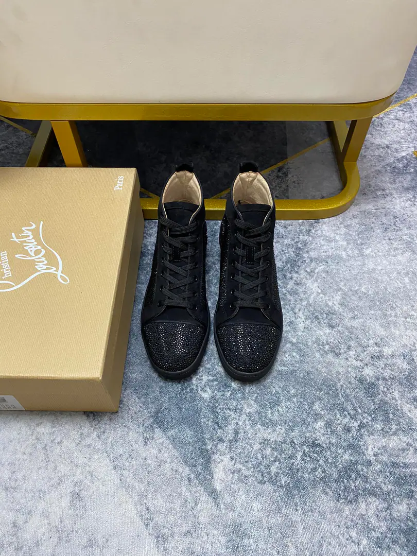 Get out of the factory.. christian louboutin（CLRed bottom shoes.）The cabinet's a nail-cracker series., Couples' leisure shoes.📢 📢 📢 The exclusives are released.🎈🎈💪Active emulsion pad foot👻The finish line.[- You're so proud of yourself.]😝Women35-40#Men38#-46,Global supply😝 【Top】: The original imported cow-shoes., Top-level originals in the leather, Original OpentpuOtsumi!, Original1:1Details, Original shoes,, A lot of spot supplies.
