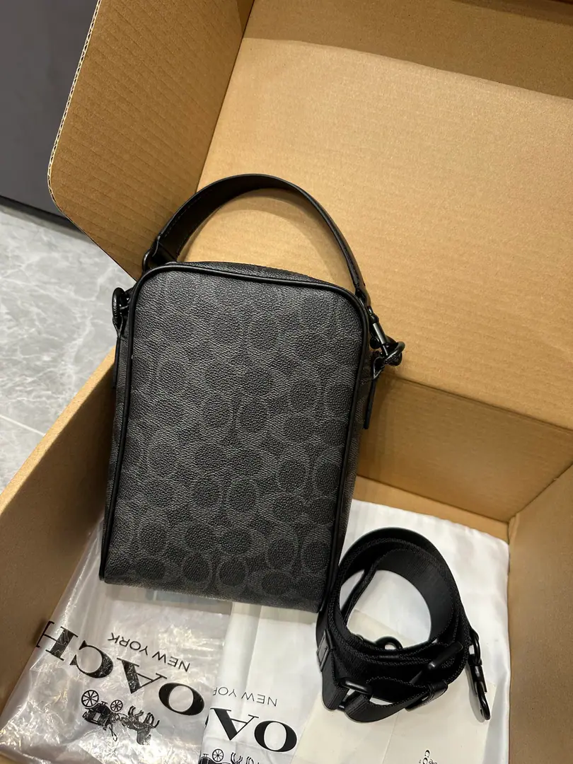 【Packaging】【Original plant level】 【New paragraph】COACH/Cork!CET69 CES03Arlé's old black flower.TRISTAN 14No. Slashy bag., Built-in buttons., - We're going to pull the chain., The fabric line., Vertical Length9.5cmHand handle can be removed, Vertical Length59cmLong shoulder belt., For shoulder and slash, 14cm（Long） ×20.5cm（High）×6.5cm（Kuan）