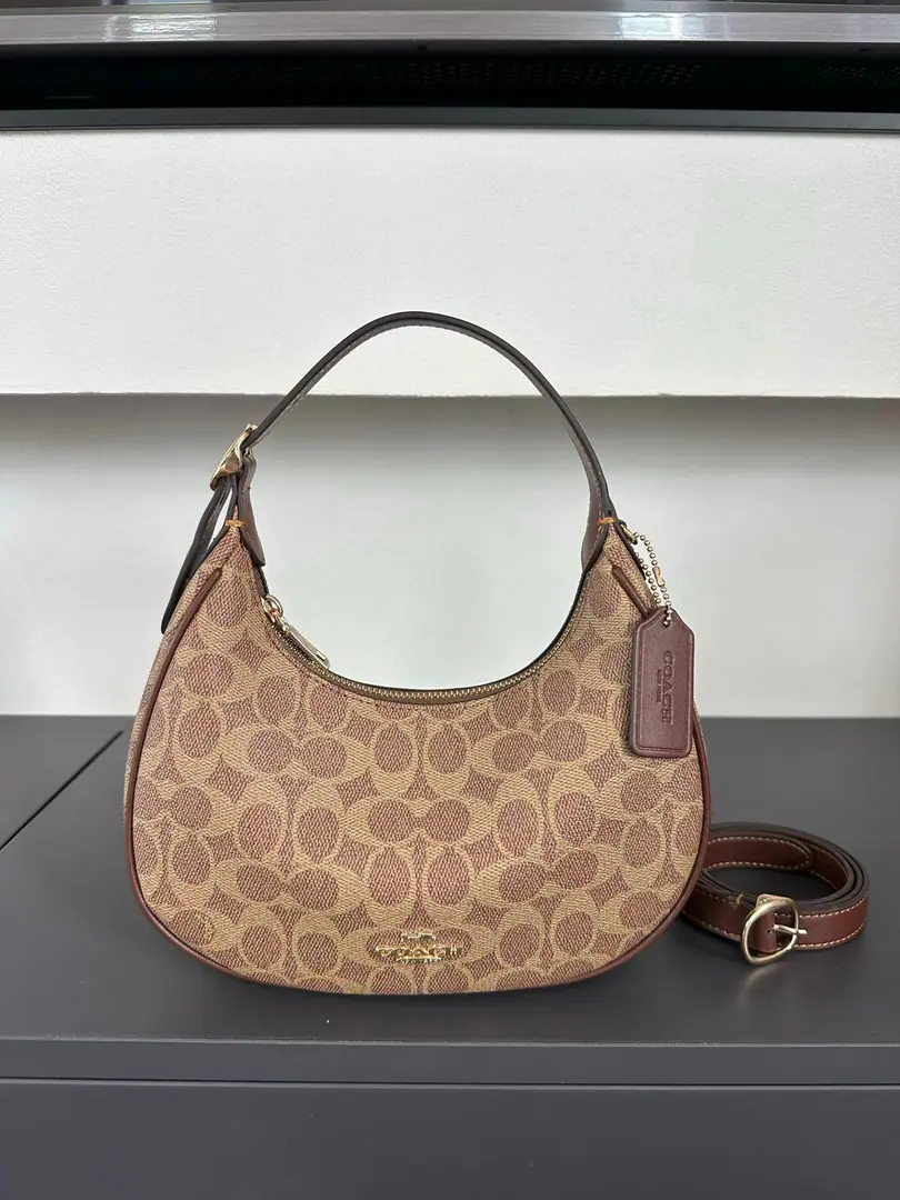 【Original factory skin】【Packaging】 Paragraph:CDX17 Size length23.5cm x High13cm x Kuan6cm