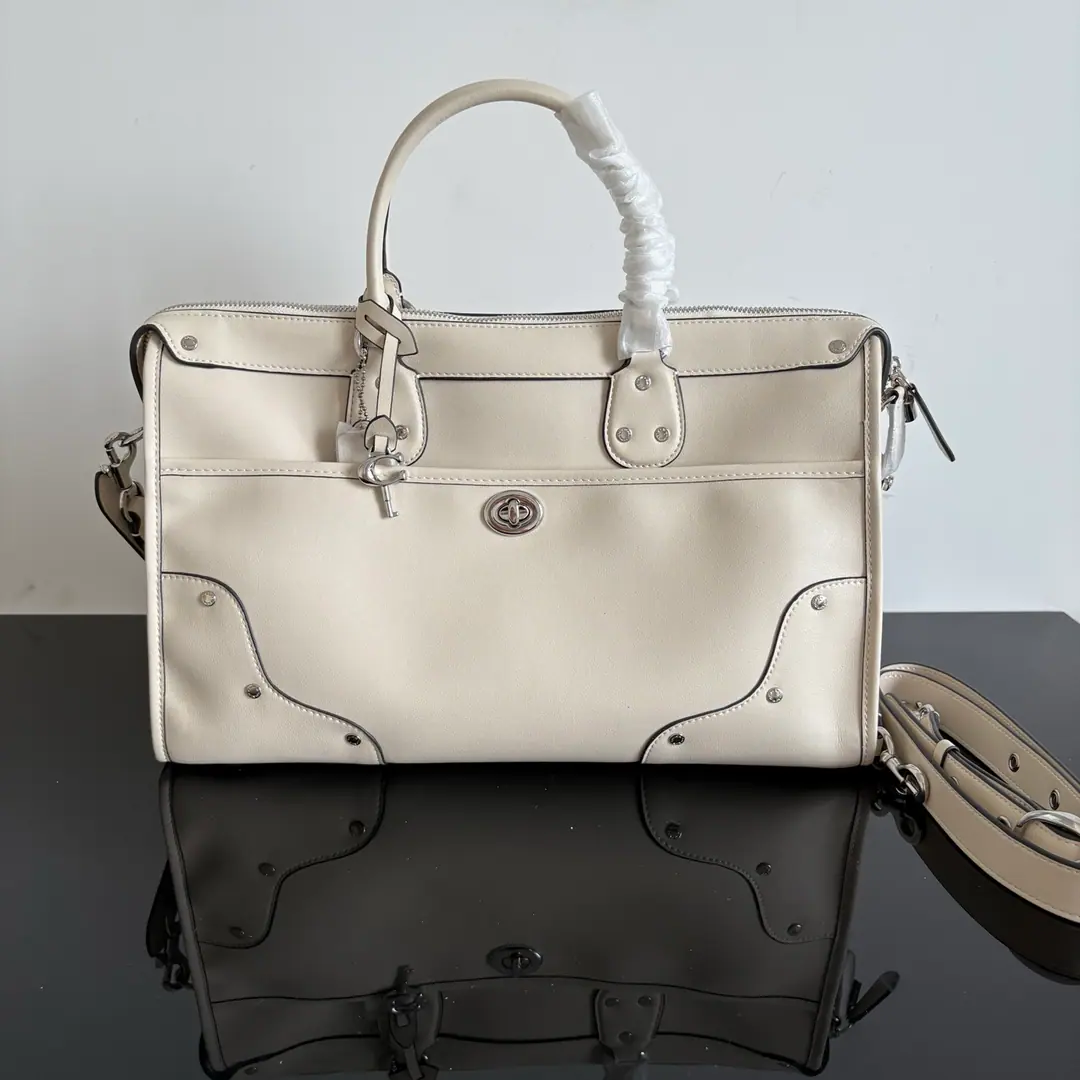 【Original factory skin】【Packaging】 【New paragraph】COACH/Mrs. Cork.RHYDER SATCHEL 38# A bag with a slanted bag #CFN67L Dimensions:38*23*13