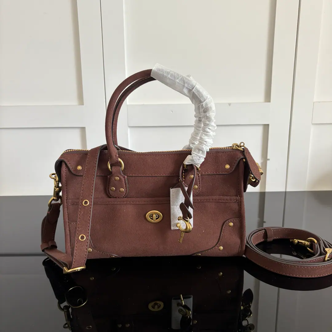 【Original factory skin】【Packaging】 【New】COACH/Mrs. Cork.RHYDER SATCHEL 24# A bag with a slanted bag # CFN70 Dimensions24*15*8