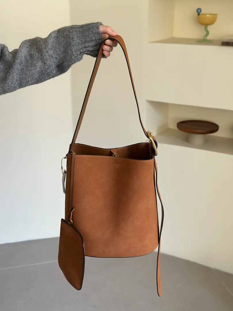 【Packaging】【Original plant level】 ☑️Big number. - Skin brown.ccc23 Ber Buet BagBig-size bucket bag., Lady, the one shoulder bag., Dimensions: 27x29 x17cm