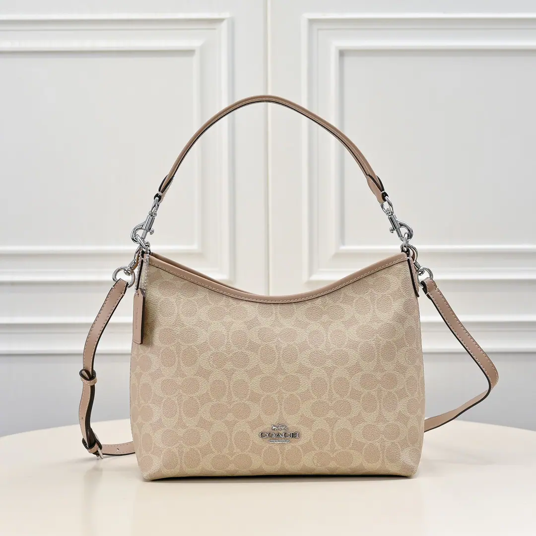 【Original factory skin】【Packaging】 Paragraph:CV Dimensions:31*23.5*10.5cm