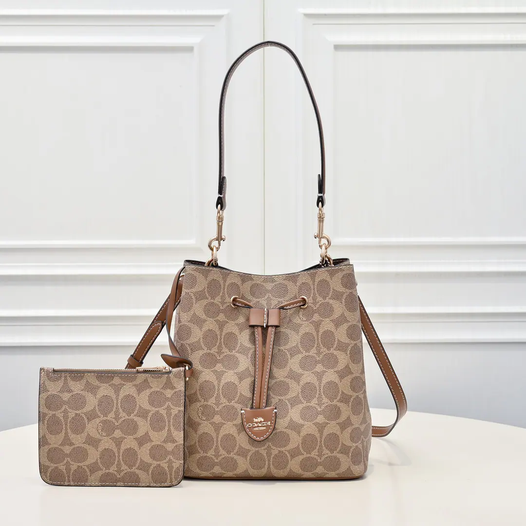 【Original factory skin】【Packaging】 Paragraph:CBH07 Dimensions:21.5*21.5*14cm