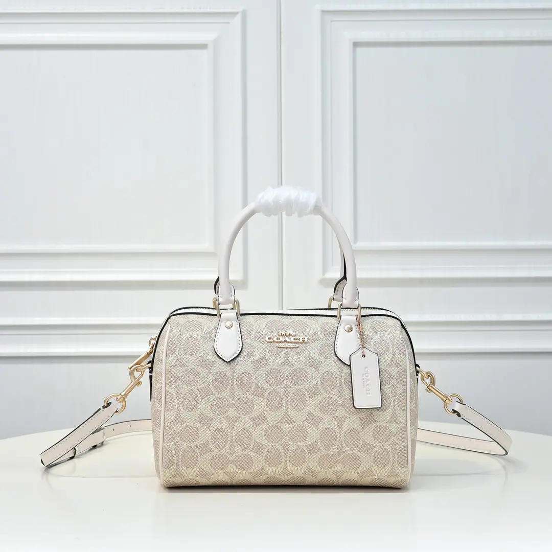 【Original factory skin】【Packaging】 Paragraph:CV Dimensions: 25*15*12cm