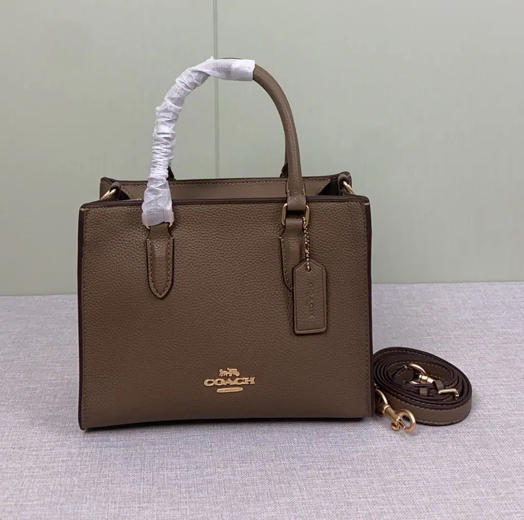 【Packaging】【Original plant level】 Newmaggie cy cy Tóth's handbag is ready to watch. Classic long-sighted handbags are not easy to get out of date. It's a lot of stuff. It's a good fall and a good air. Dimensions24.5-19-12cm