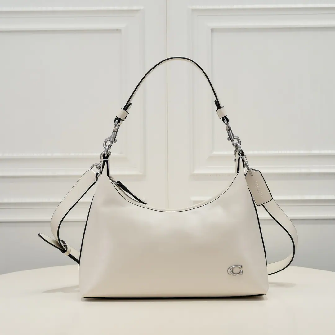 【Original factory skin】【Packaging】 Paragraph:CR Dimensions:30*22*11.5cm