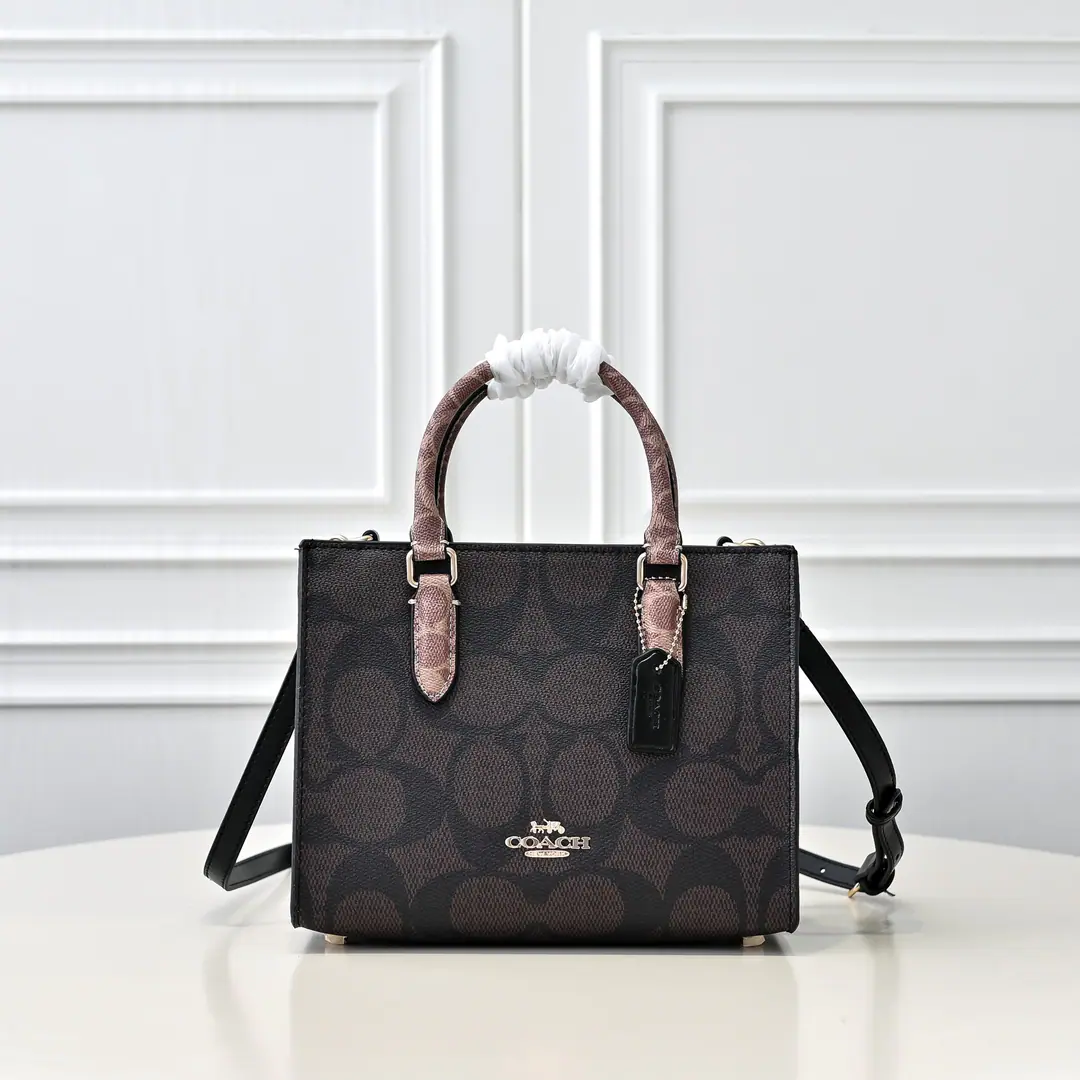 【Original factory skin】【Packaging】 Paragraph:CY Dimensions:24.5*19*11.5cm