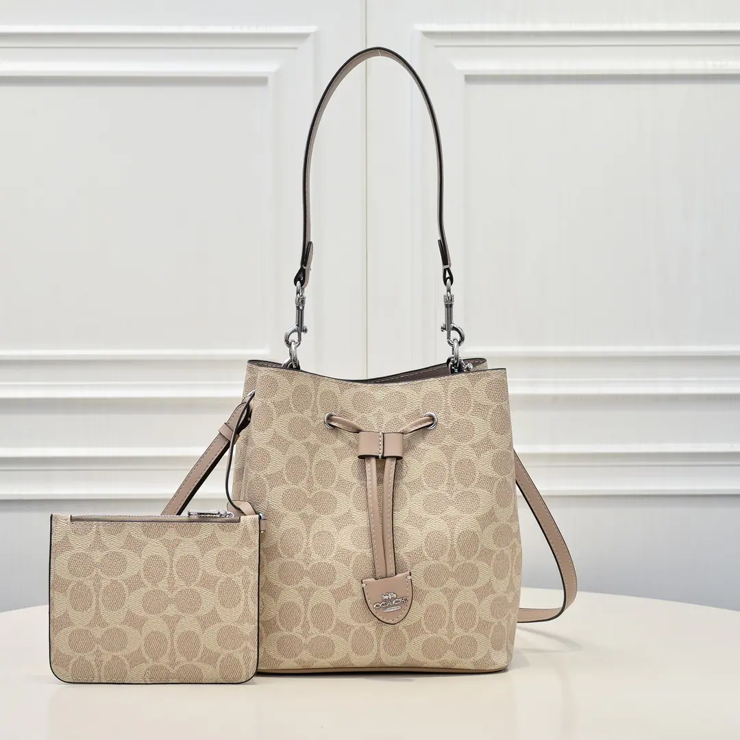 【Original factory skin】【Packaging】 Paragraph:CBH07 Dimensions:21.5*21.5*14cm