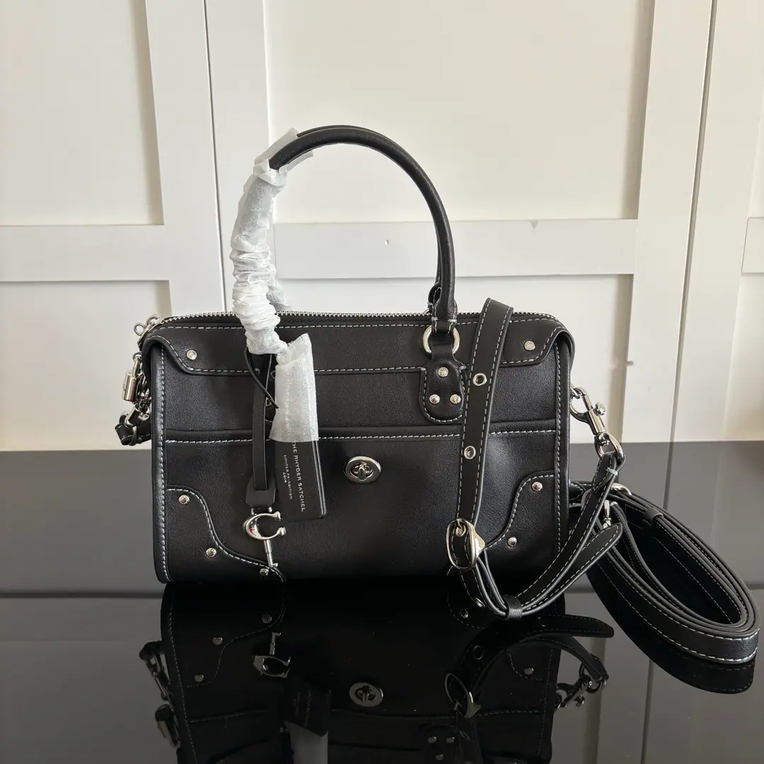 【Original factory skin】【Packaging】 【New】COACH/Mrs. Cork.RHYDER SATCHEL 24# A bag with a slanted bag # CFN69 Dimensions24*15*8