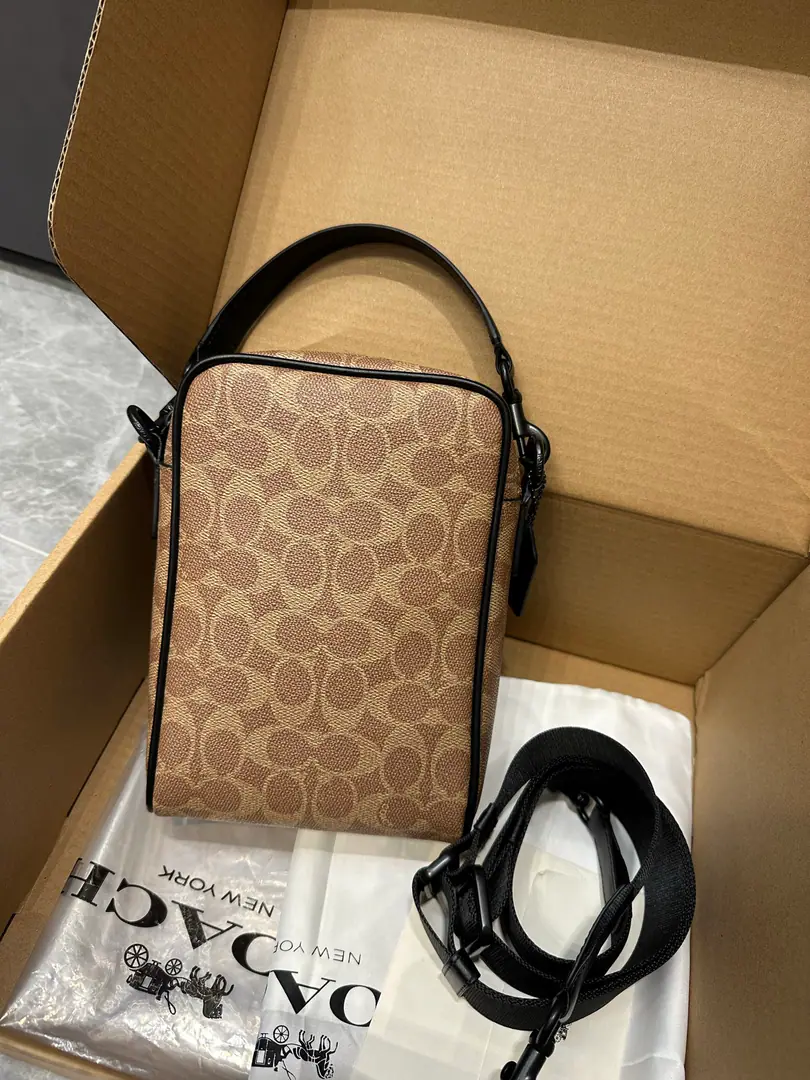 【Packaging】【Original plant level】 【New paragraph】COACH/Cork!CET69 CES03Arlé's old black flower.TRISTAN 14No. Slashy bag., Built-in buttons., - We're going to pull the chain., The fabric line., Vertical Length9.5cmHand handle can be removed, Vertical Length59cmLong shoulder belt., For shoulder and slash, 14cm（Long） ×20.5cm（High）×6.5cm（Kuan）