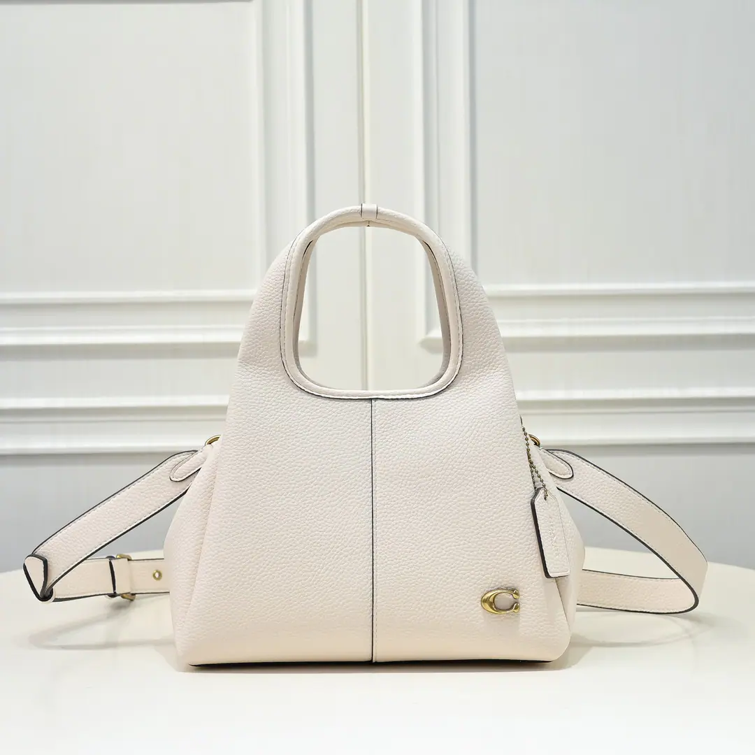 【Original factory skin】【Packaging】 Paragraph:CM Dimensions:25*31.5*13.5cm