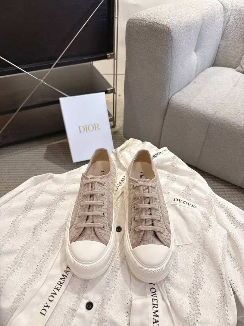 The latest colored nettile. （Thick） size: 35-41（41No, no, no, no, no.） DiorDio. ✨ 【Embroidery】〽️Series. The pattern is tied to a flat-bed leisure shoe..