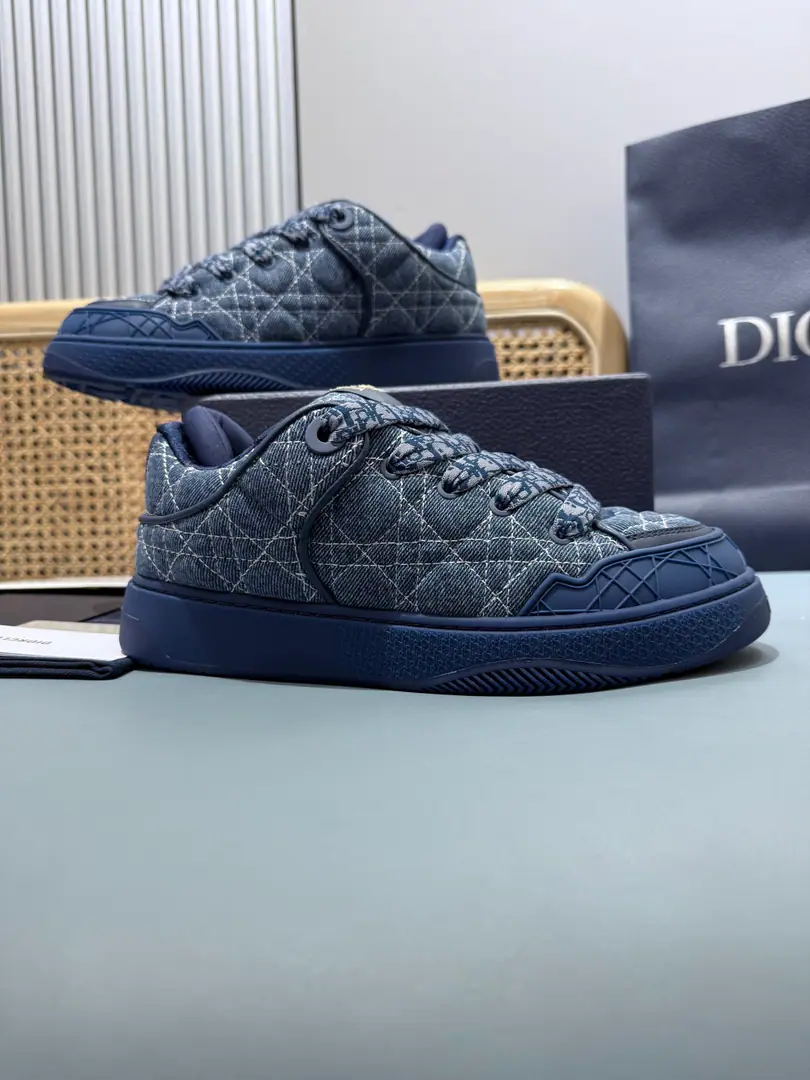 Men👨🏻Plant price, DKadio.B9S Series Bread shoes. Leisure Original purchase development for sale This is a new one. B9S The idea of skateboarding is from skateboard motion and... Dio High-stability spirit.. The Navy blue cotton gravy is a very elaborate product., Replay the classic vine-grain pattern., Show the details of the cow leather, To Dio ♪ The great art of the world ♪. Shoe-tongue and technical-food socks, To build the ideal comfort of wearing a dress experience.. Classic details can be found at the design point, Like heel and tongue. Dio Mark, The frame of the vignette., And the inspiration comes from... Dio Side rubber for marking Dio Charm Mark. Match with a gradient effect. Oblique The rubber soles of the stamp are more sophisticated., It can add high-temperature gas to the various models. Send a cabinet for fine packaging Fabulous.: Original customized head-level cattle skin+Where's the flowers? Uchi.: Customize the air inside. Otsumi!: Original Open Model Slide-InTPUMaterial Bottom: 3.5CM Size: Men38-46（38.46Make a no-refund order.）