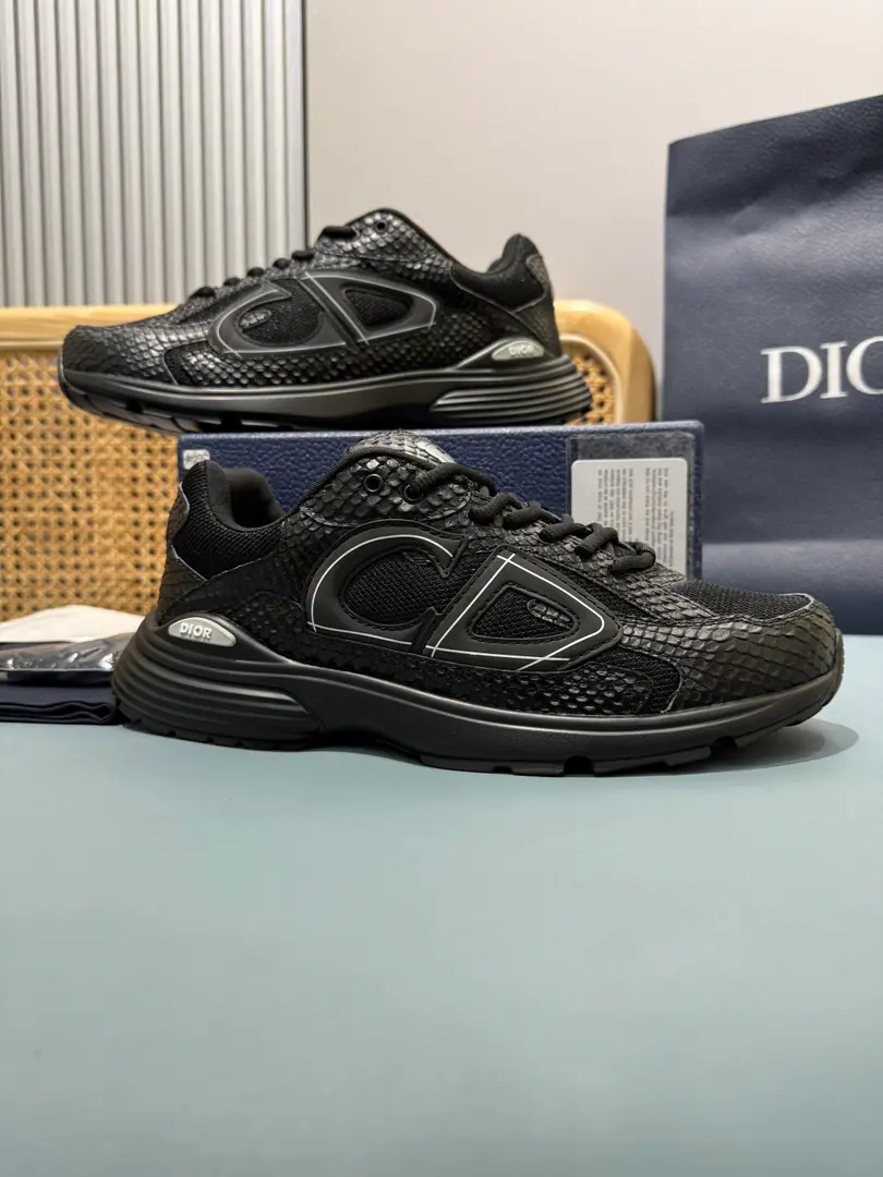 Snake skin. Top Couple money.👩🏻‍❤️‍👨🏻Plant price, This one. B30 Countdown The sneakers are... DDon't make a classic new one., Fashion and sport.. The redesigned formula is carefully designed using materials such as Navy blue-feather., I'm not sure. CD30 Mark Up, I'm not sure I'm going to be able to tell you how beautiful I am.. The tongue and the back of the shoe are in silver. D B30 and CD30 Mark. The light texture of the rubber outside highlights a lot of classic details., Internal ballistic design, To build the desired comfort.. It's a mix of leisure singles., Make a fine shape.. Help with the face material.: Texture, Cow-cutter. Except decorations and decoration lines Side and back side CD30 Mark ♪ Shoe tongues on the D B30 Mark Internal ballistic belt design, Steady match. White lightly texture rubber external matching Dior Signs and black edges The bottom of the pairs of shoes is scalded with Dio, CD30 and B30 Mark Size: 35-47 (47I'll make sure I don't change it.)