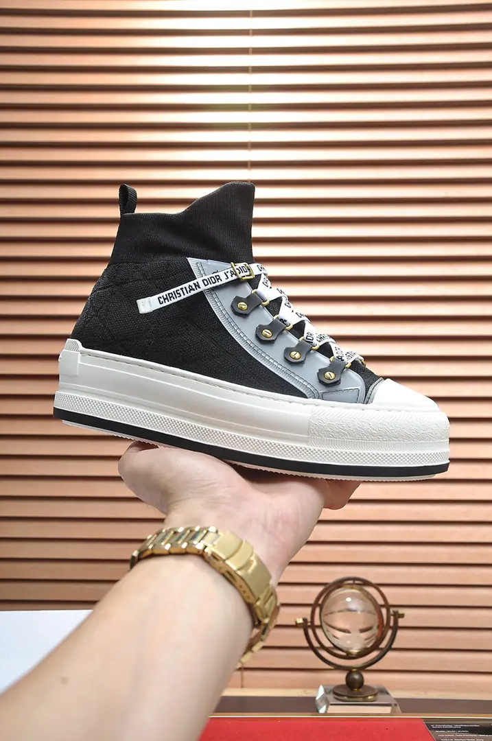 Get out of the factory. 【Dio.】Walk ‘n’DiorEmbroidery cotton👩‍❤️‍👨Female leisure shoes., Use quality, White rubber bottom., Pure cotton embroidery on the shoe., Show your personality., Use of shoe tongues and shoelacesChristian DiorMark Decoration. Water, in the sheep's skin., Skins and feet.. （Female35-40Code）