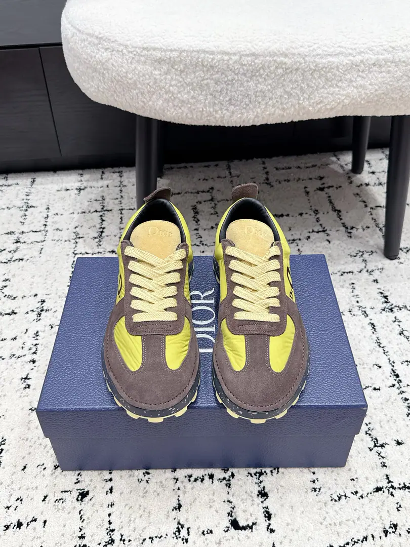 #Men Top Version DiorDio.SquashSeries 26/ Thick Leisure Balls. Sports shoes This Jonathan.·Anderson. (Jonathan Anderson) It's a design. Dior Squash The sneakers use the surface of the shoe to sew structures., Show a modern face., It's cozy and fashionable., Chan Dior The factory's brilliant shoe-shoes.. Soft and air-eating cow leather with long-lasting nylons and light shoes., Comfortable design can be a great way to upgrade the style., Send a cabinet for fine packaging🛍📦 ✔️Fabulous.: Original customized import of head-level cattle skin ✔️Uchi.: Customized imports of sheep skin/The net. ✔️Otsumi!: Original modeling of slide-resistant rubber material ✔️Size: Men39-46（45.46Freeze!）