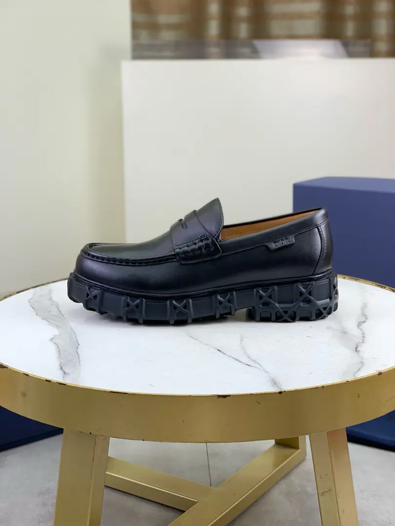 Plant prices Original MonoQuality, Top Version🔱 DIOR——Dio. Men's business shoes., Top cow..1:1Delivery⬆️Extremity and honor.👞All imported original brand leather, Just to make a more comfortable dress experience., Shoe.: The original is a very good one.➕The top import is all over the cow., The original is light and comfortable with the grinding rubber bubble.✔️ Colours: Open the beads., Cowskin., The twigs., The camel stripes. Codes: 39-44（38.45It's a deal.）